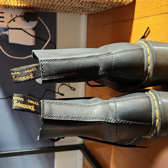 Boots - Picture 5 of 5